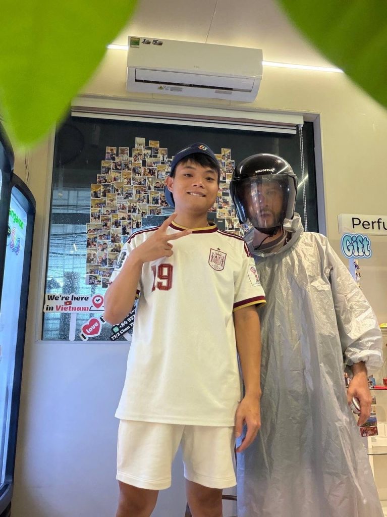 Looking to buy nicotine pouches in Da Nang? Explore available brands at Gud Snus, learn what product details to compare, and find our shop in Ngũ Hành Sơn.